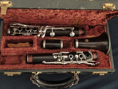 Clarinet conn 444n good - cg,